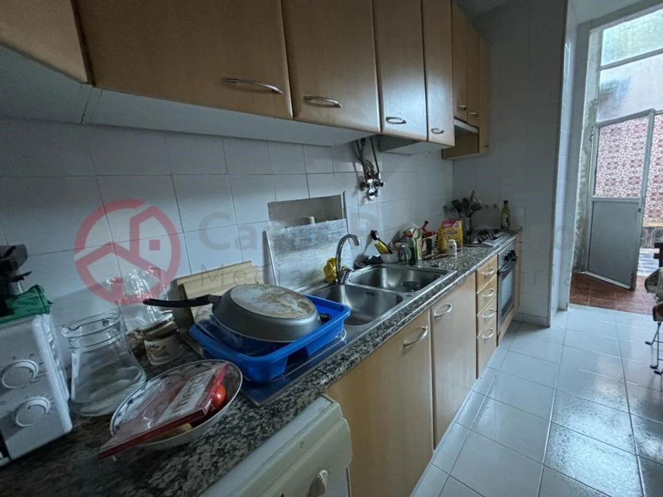 Apartamento T2 para Venda em Penha de França Foto 3