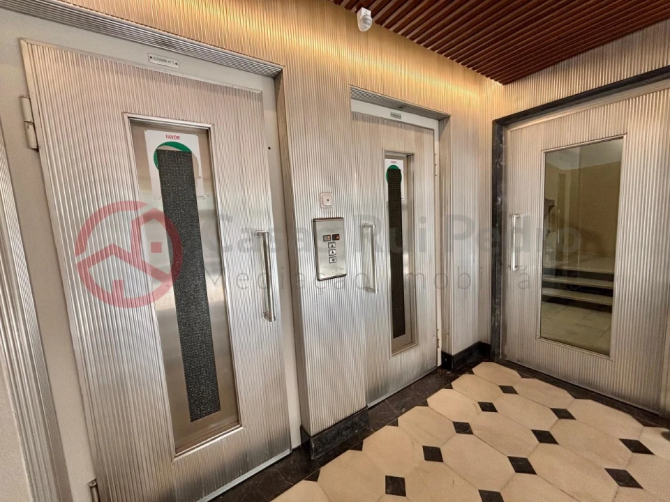 Apartamento T4 para Venda em Almada, Cova da Piedade, Pragal e Cacilhas Foto 32