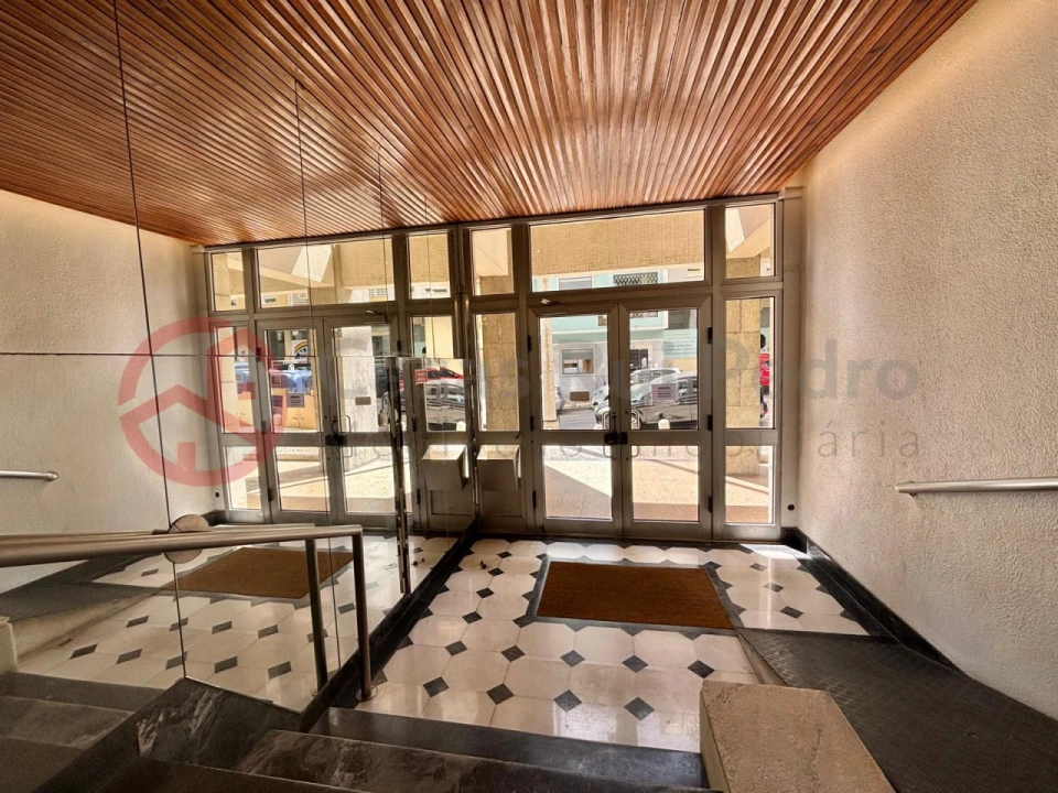 Apartamento T4 para Venda em Almada, Cova da Piedade, Pragal e Cacilhas Foto 35