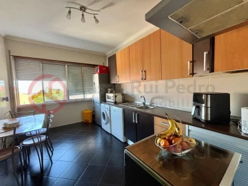 Apartamento T4 para Venda em Almada, Cova da Piedade, Pragal e Cacilhas