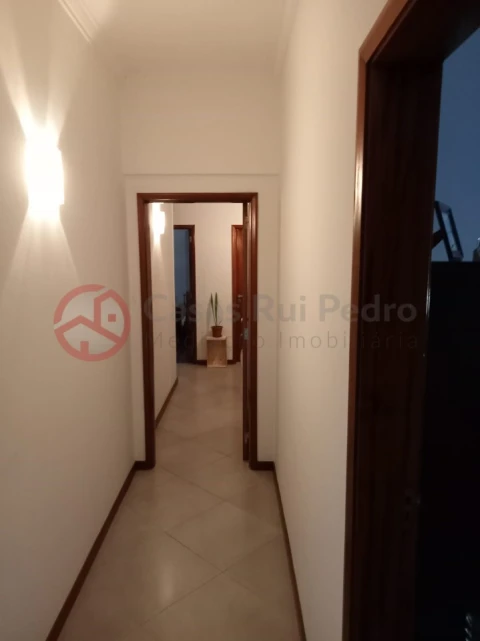 Apartamento T4 para Venda em Almada, Cova da Piedade, Pragal e Cacilhas