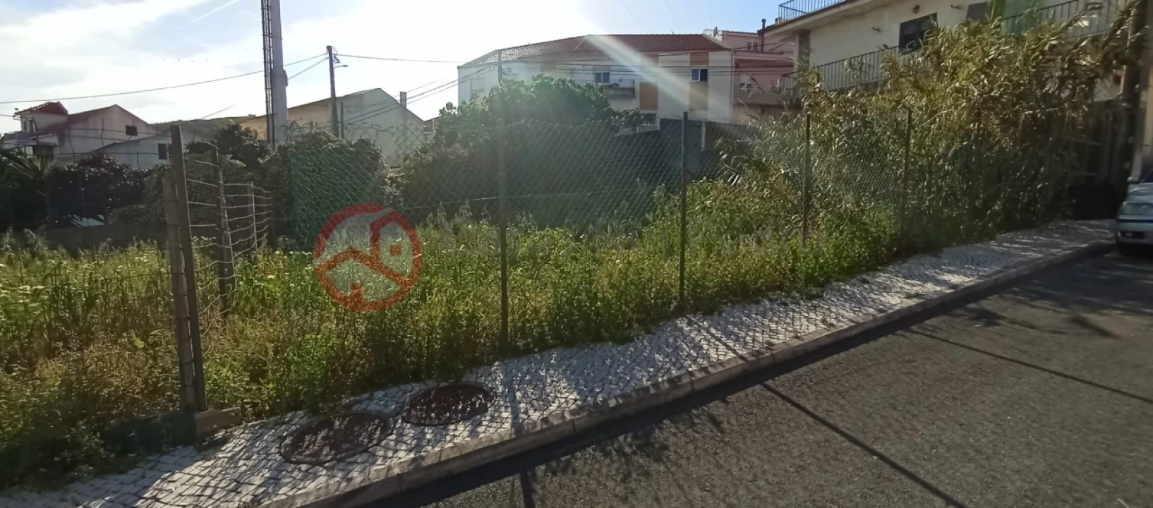 Terreno para Venda em Pontinha e Famões Foto 1