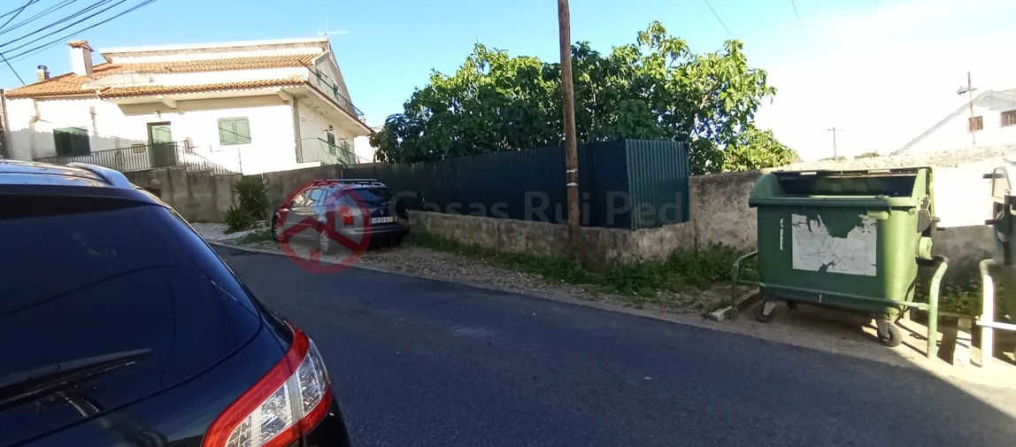 Terreno para Venda em Pontinha e Famões Foto 9