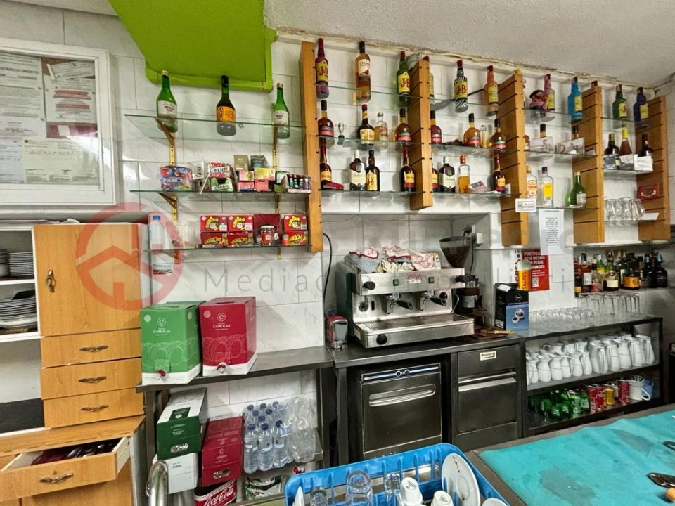 Negócio para Venda em Almada, Cova da Piedade, Pragal e Cacilhas Foto 4
