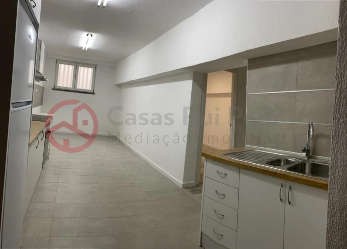 Apartamento T2 para Venda em Setubal (São Sebastião) Foto 2