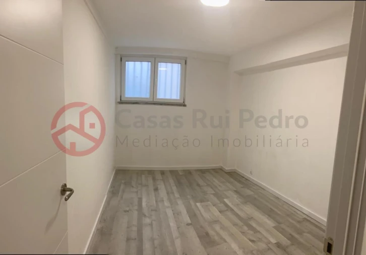 Apartamento T2 para Venda em Setubal (São Sebastião) Foto 9