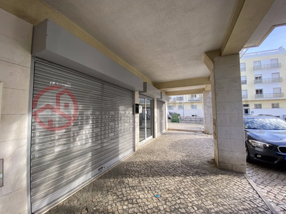 Loja para Venda em Laranjeiro e Feijó Foto 3