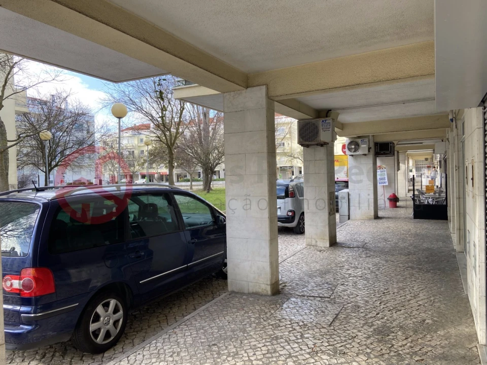 Loja para Venda em Laranjeiro e Feijó Foto 4