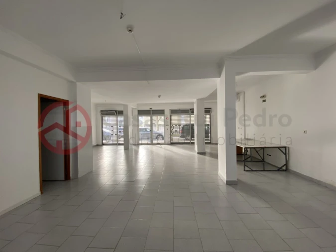 Loja para Venda em Laranjeiro e Feijó Foto 12