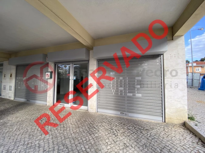 Loja para Venda em Laranjeiro e Feijó Foto 1