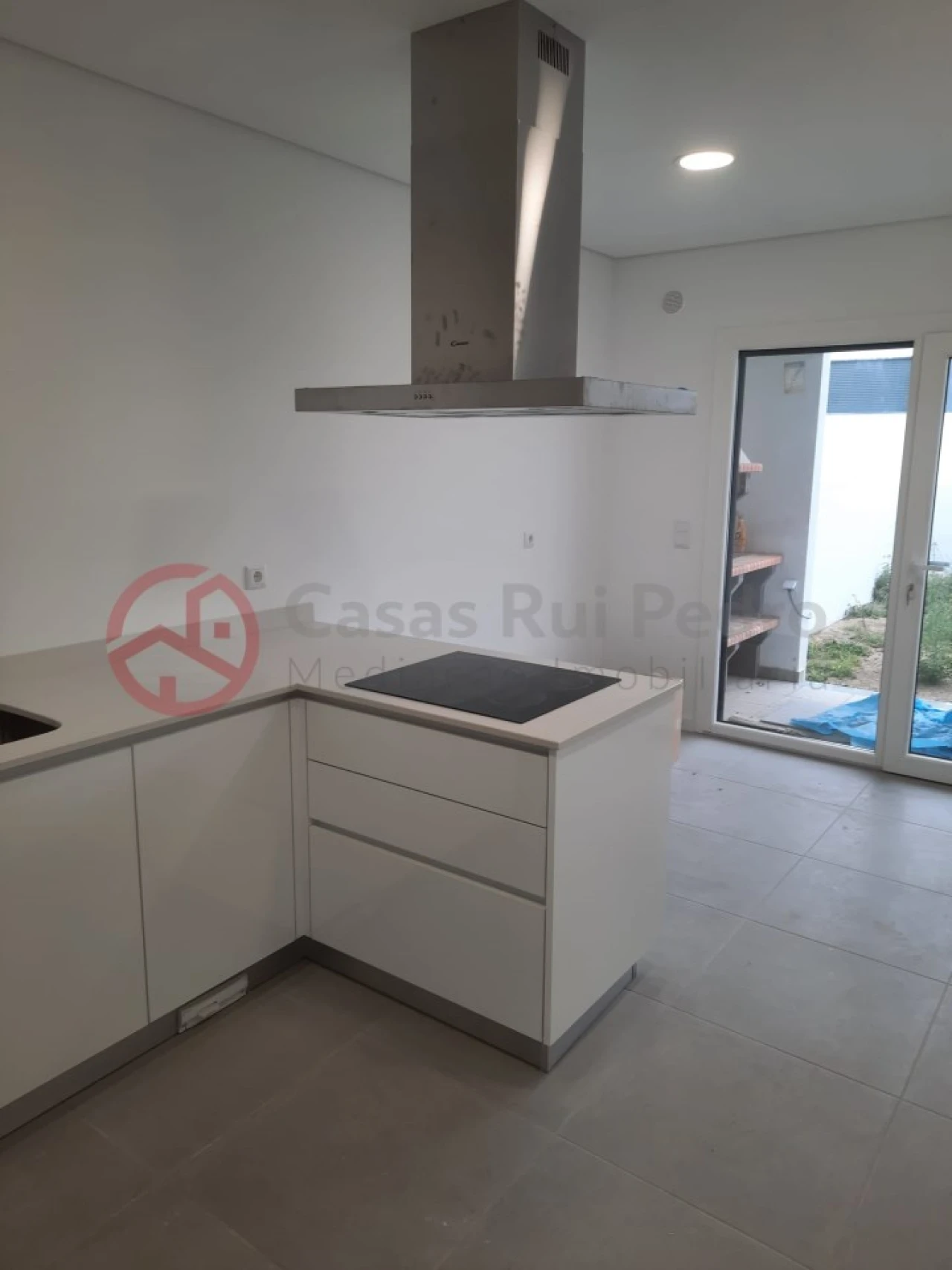 Moradia T4 para Venda em Fernao Ferro Foto 16