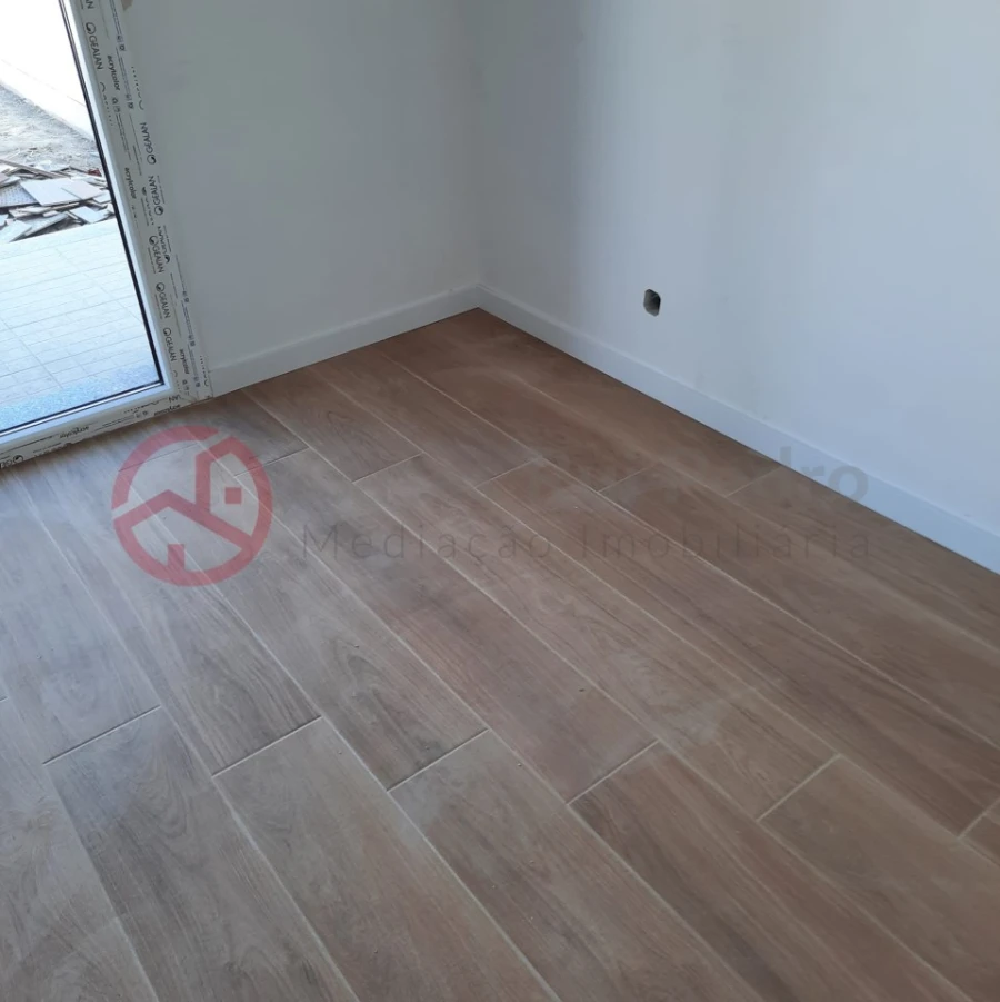 Moradia T4 para Venda em Fernao Ferro Foto 18