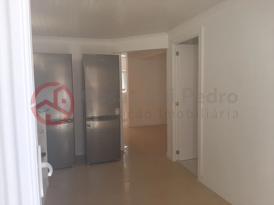 Moradia T9 para Venda em Ajuda Foto 4