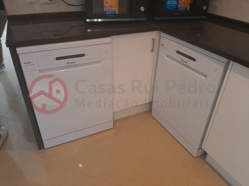 Moradia T9 para Venda em Ajuda Foto 8