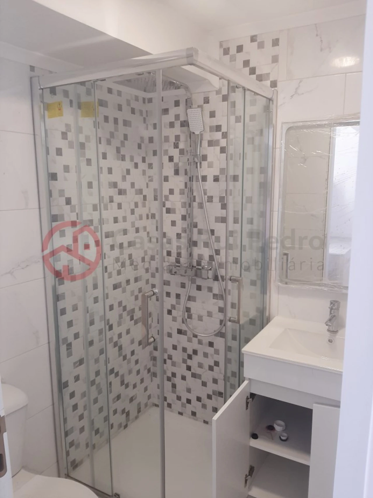 Moradia T9 para Venda em Ajuda Foto 13