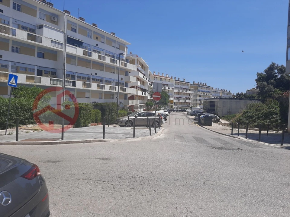 Moradia T9 para Venda em Ajuda Foto 28