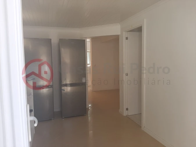 Moradia T9 para Venda em Ajuda Foto 4