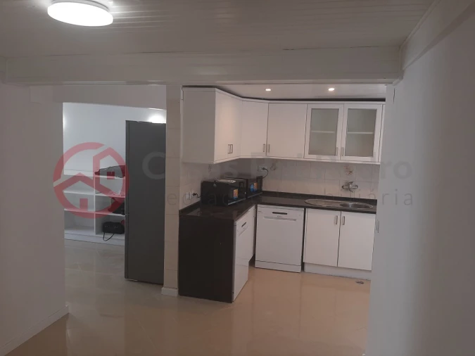 Moradia T9 para Venda em Ajuda Foto 5