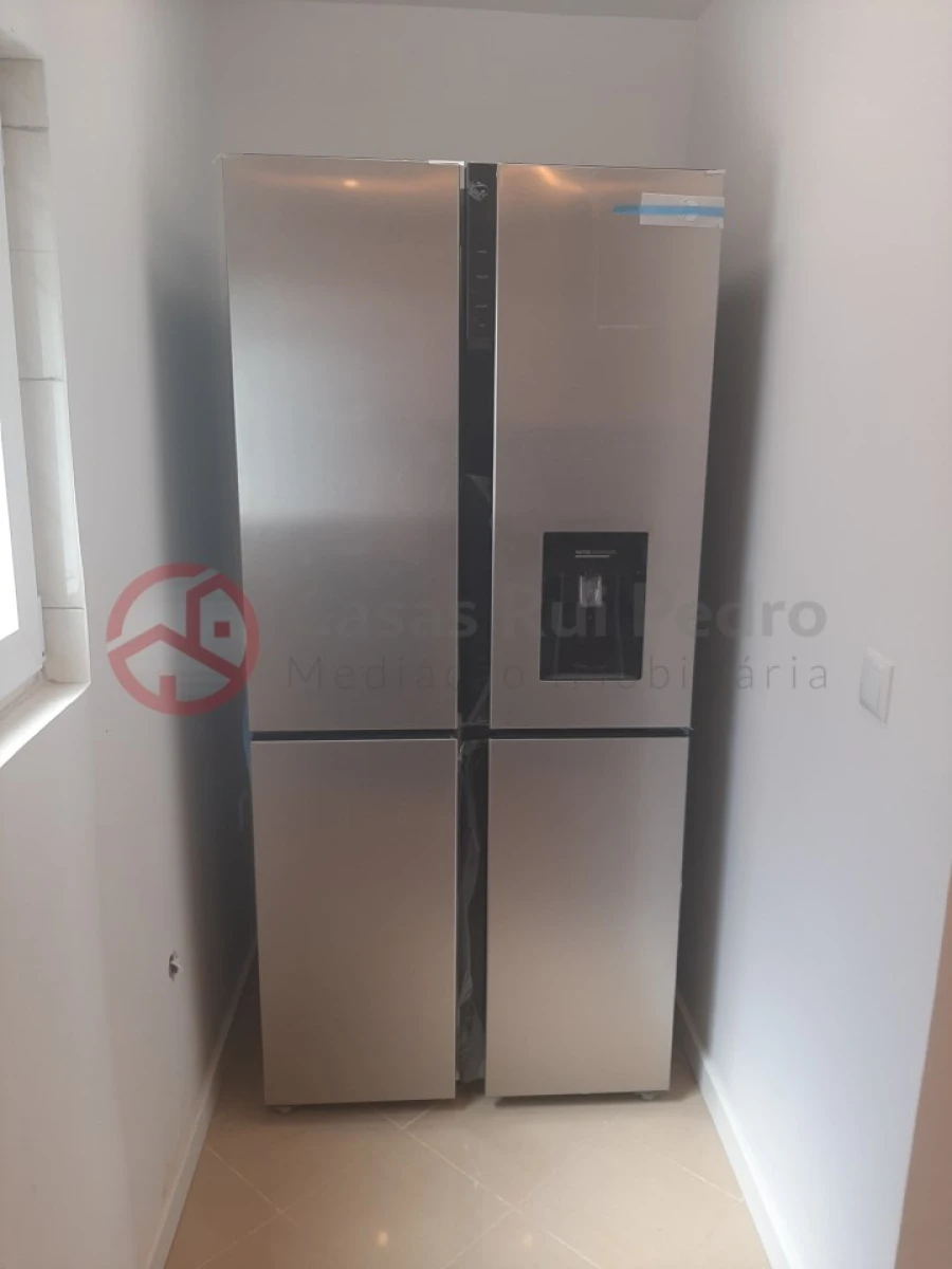 Moradia T9 para Venda em Ajuda Foto 7