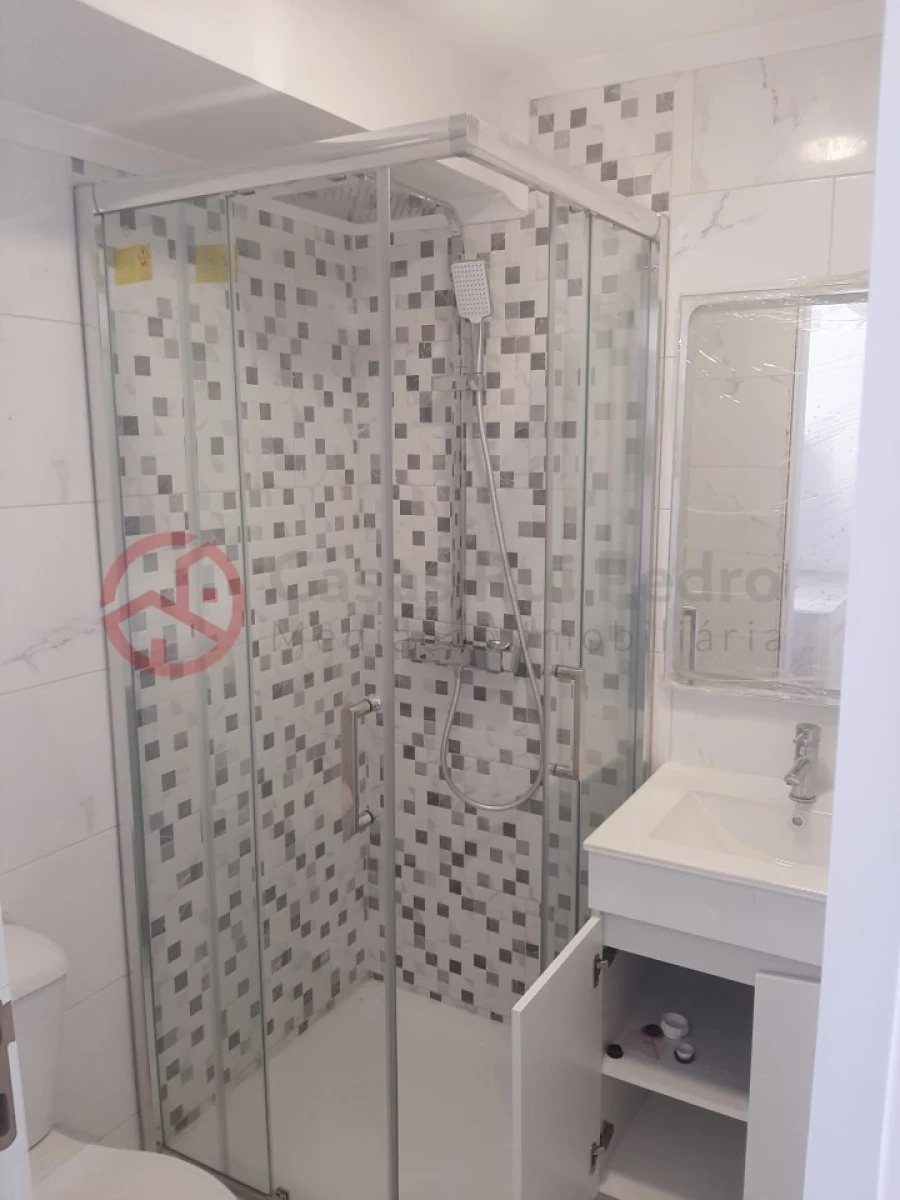 Moradia T9 para Venda em Ajuda Foto 13