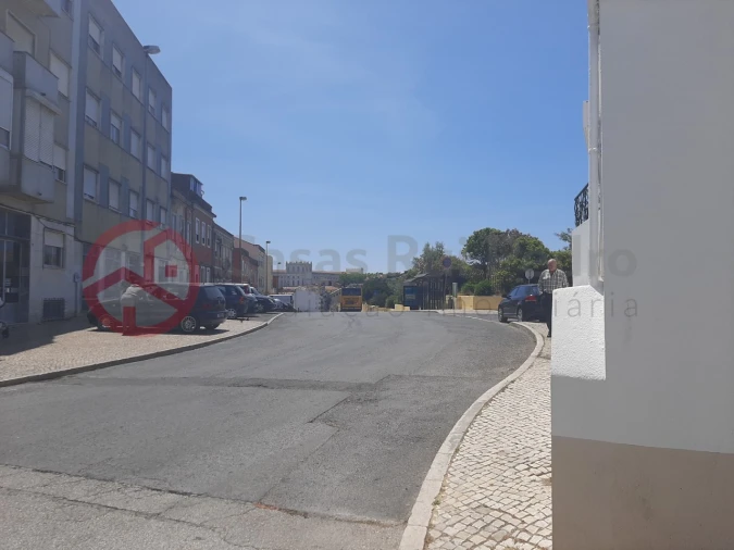 Moradia T9 para Venda em Ajuda Foto 27