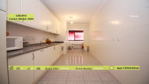 Apartamento T5 para Venda em Campanhã