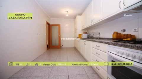 Apartamento T5 para Venda em Campanhã