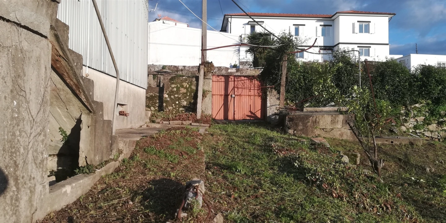 Moradia T2 para Venda em Avintes Foto 33