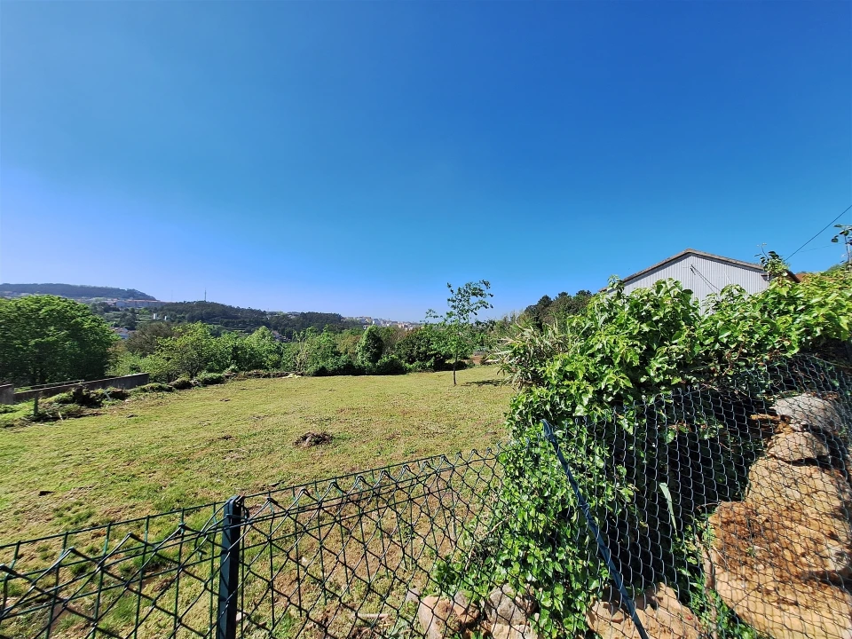 Terreno para Venda em Avintes Foto 1