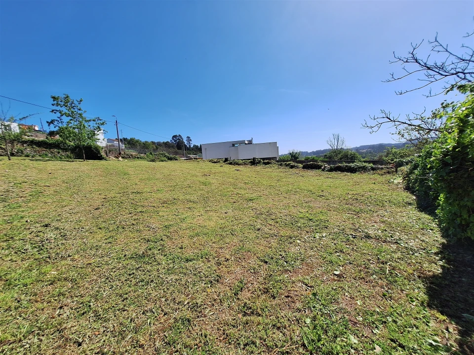 Terreno para Venda em Avintes Foto 2
