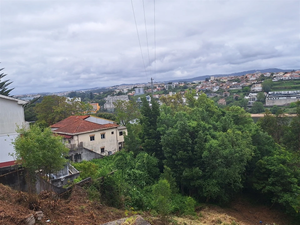 Terreno para Venda em Oliveira do Douro Foto 20
