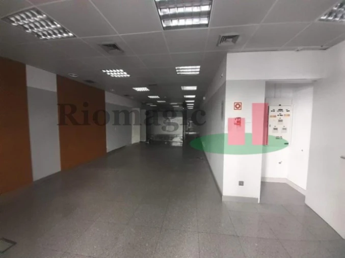 Loja para Venda em Avenidas Novas Foto 1