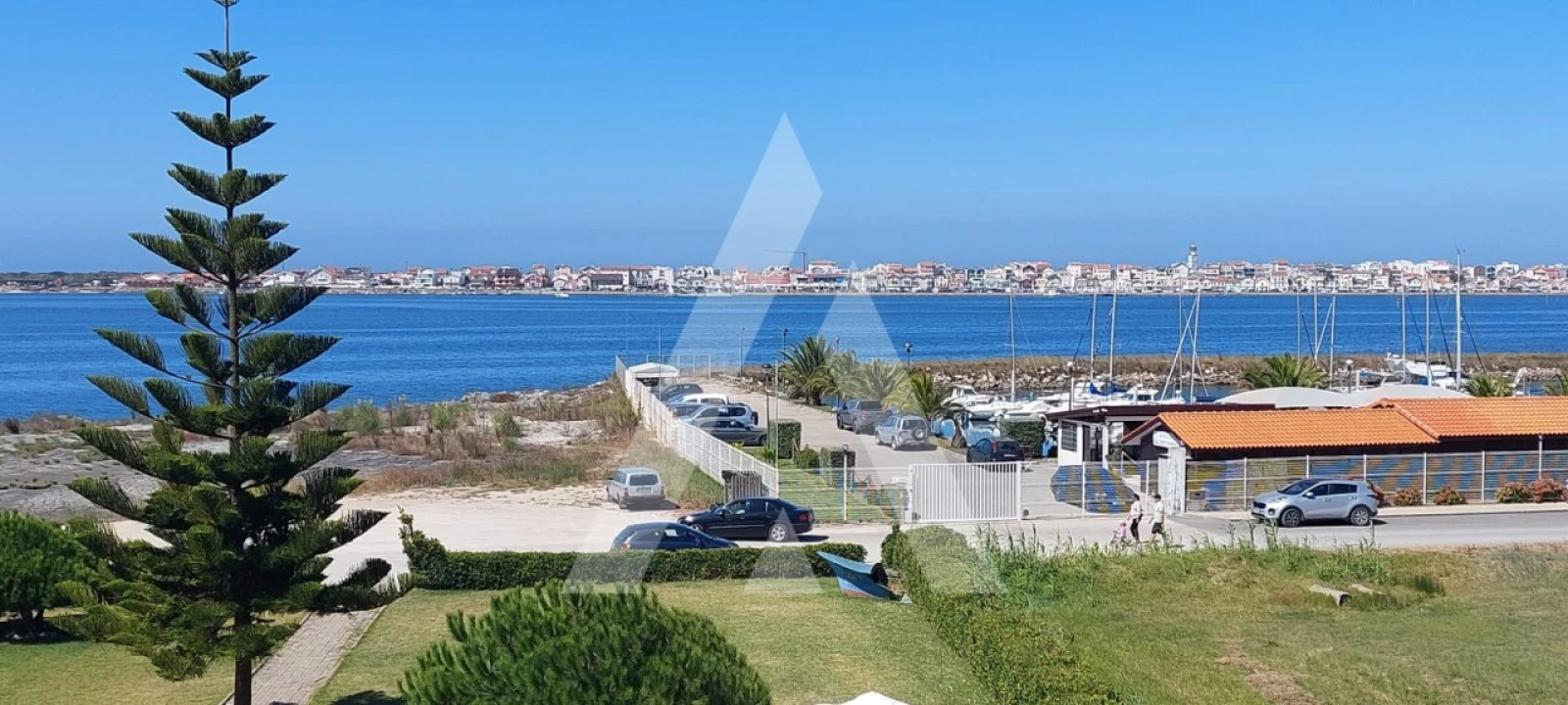 Prédio para Venda em Gafanha da Encarnação Foto 38