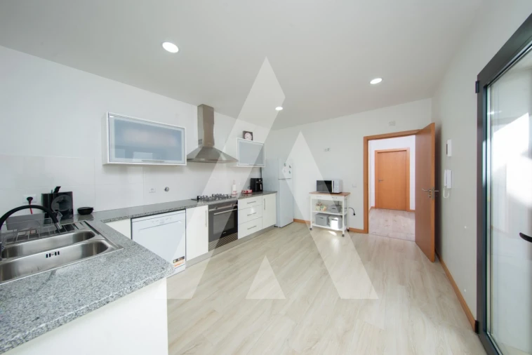 Moradia T3 para Venda em Pampilhosa Foto 3