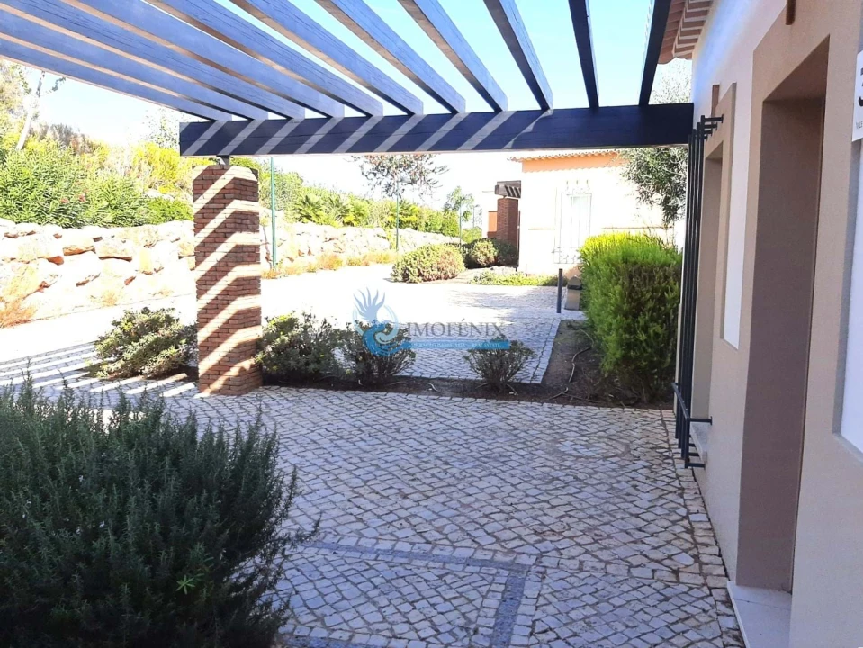 Moradia T3 para Arrendamento em Mexilhoeira Grande Foto 8