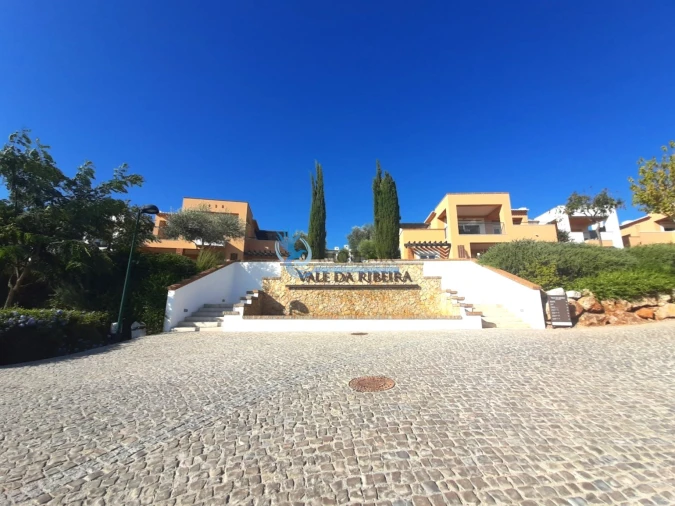 Moradia T3 para Arrendamento em Mexilhoeira Grande Foto 2