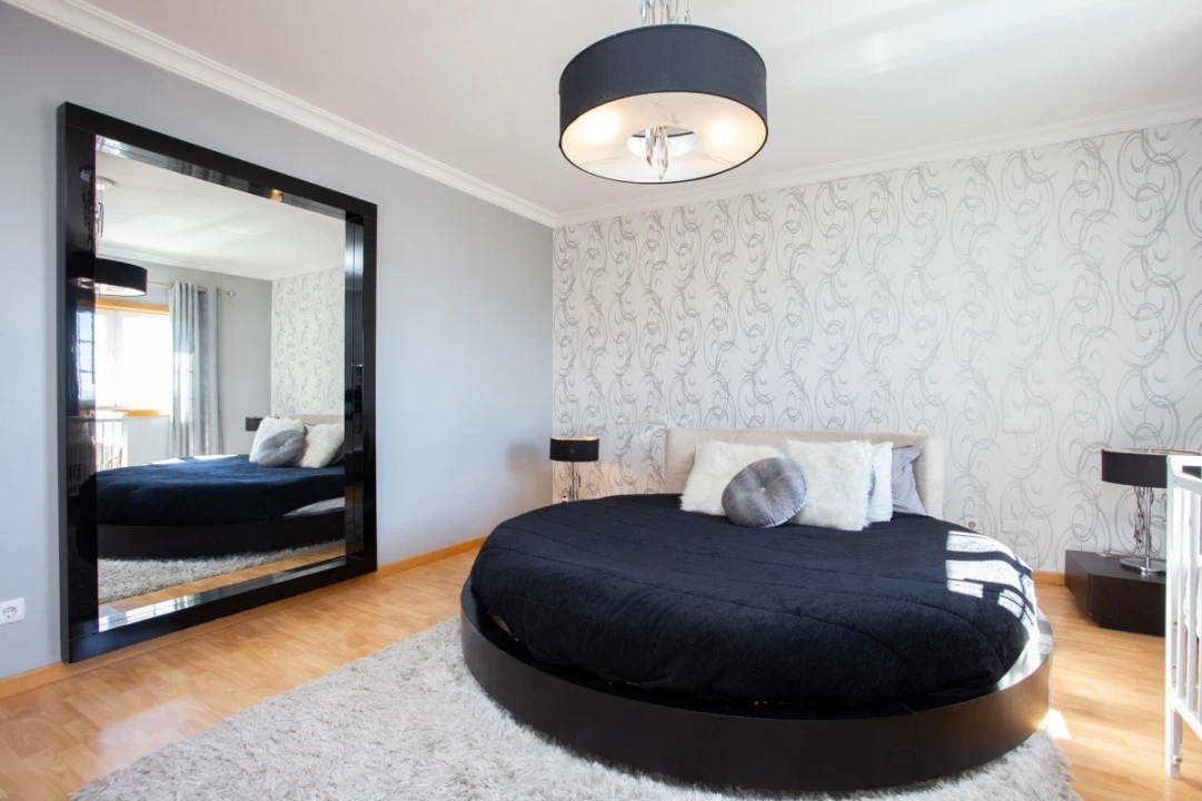 Moradia T7 para Venda em Ramada e Caneças Foto 32