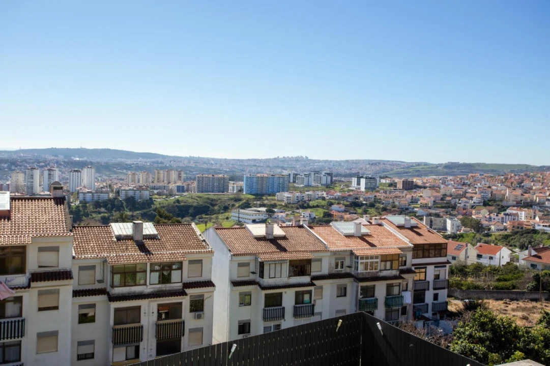 Moradia T7 para Venda em Ramada e Caneças Foto 16