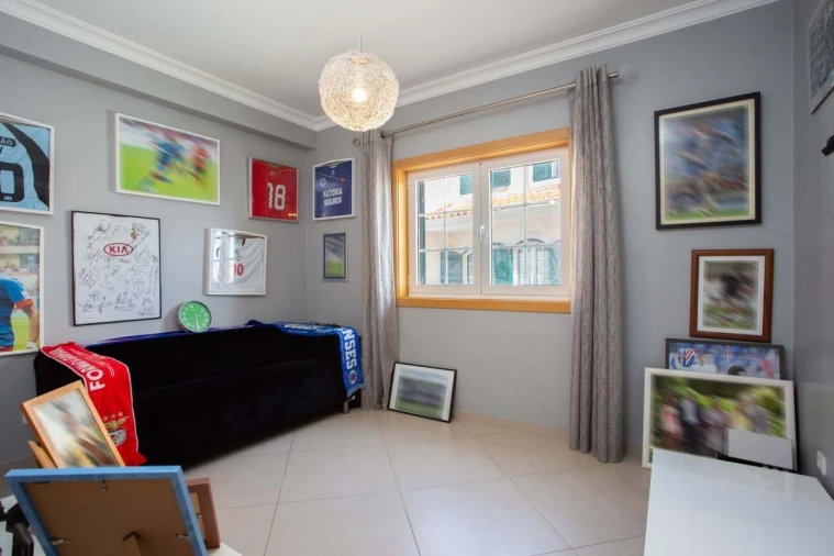 Moradia T7 para Venda em Ramada e Caneças Foto 40