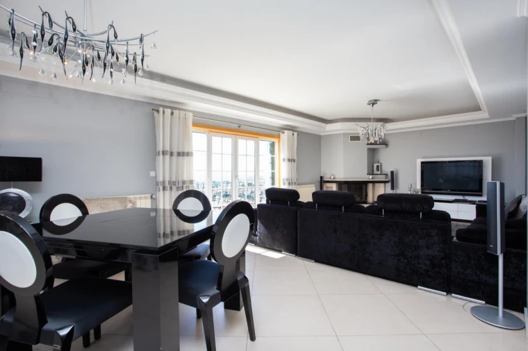 Moradia T7 para Venda em Ramada e Caneças Foto 10