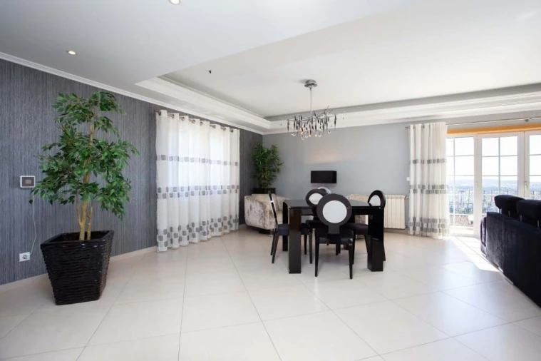 Moradia T7 para Venda em Ramada e Caneças Foto 9