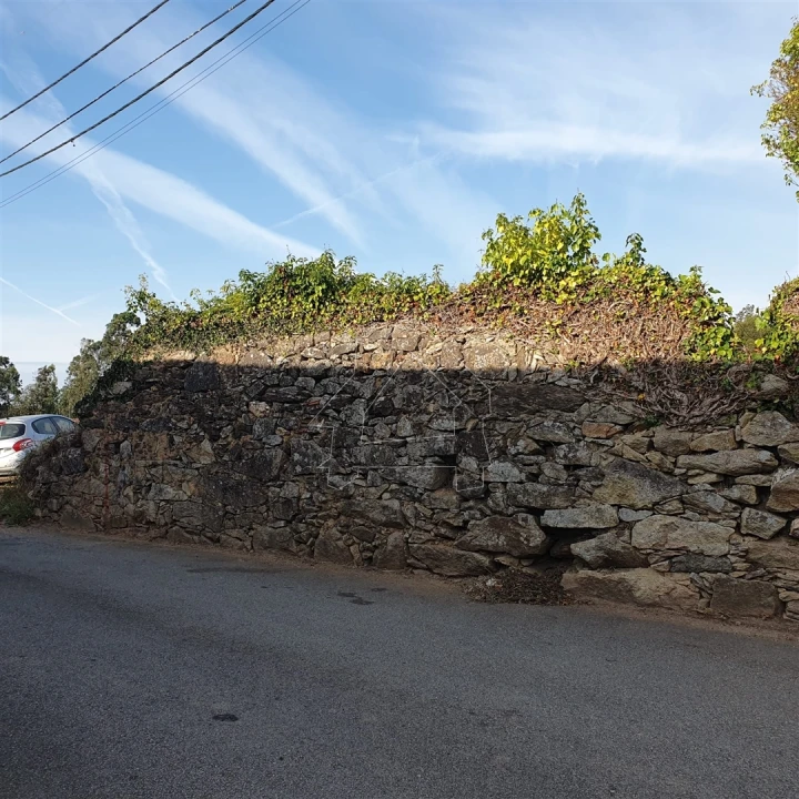 Moradia T0 para Venda em São Miguel do Souto e Mosteirô Foto 2