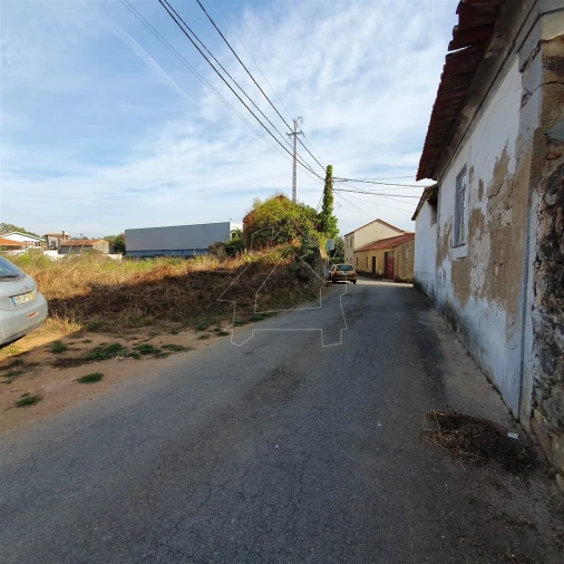 Moradia T0 para Venda em São Miguel do Souto e Mosteirô Foto 4