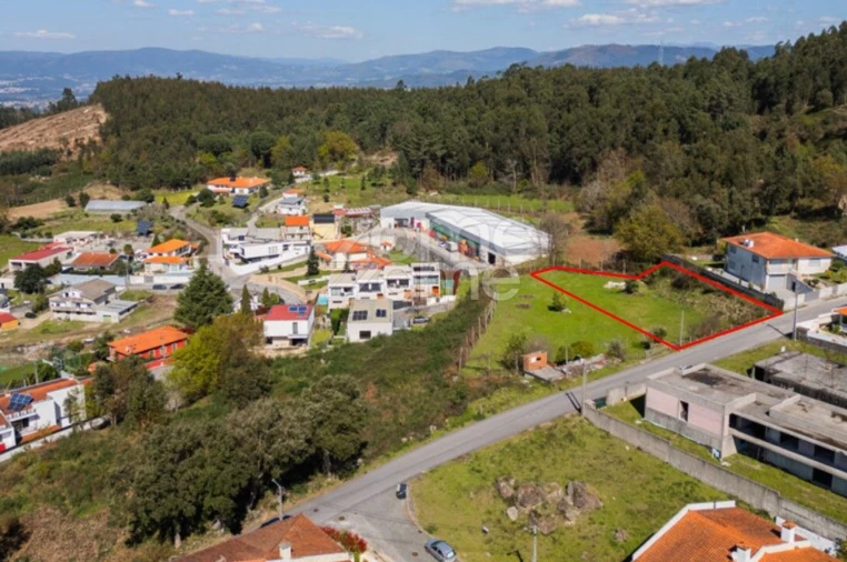Terreno para Venda em Este (São Pedro e São Mamede)