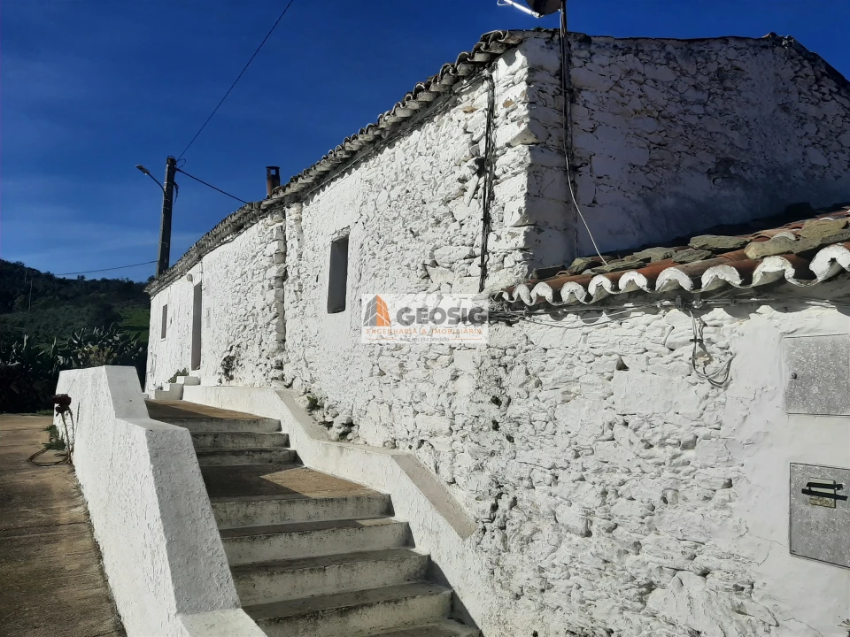 Quinta T6 para Venda em São Barnabe Foto 3