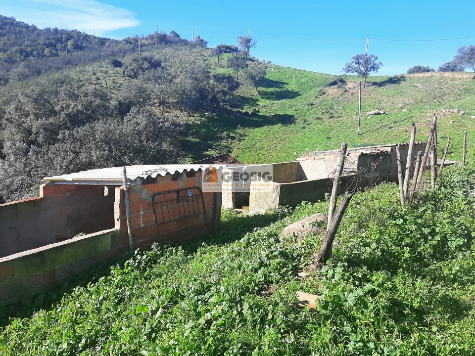 Quinta T6 para Venda em São Barnabe Foto 25