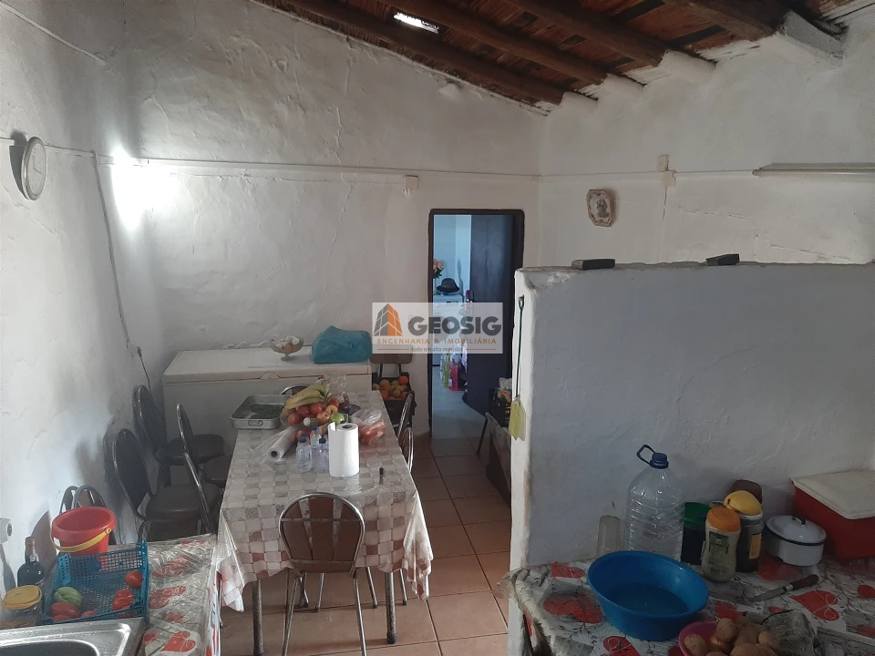 Quinta T6 para Venda em São Barnabe Foto 8