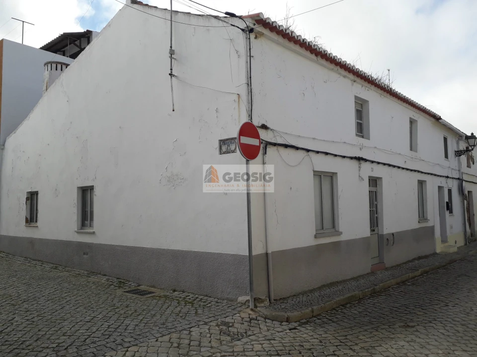 Moradia T4 para Venda em Almodôvar e Graça dos Padrões Foto 1