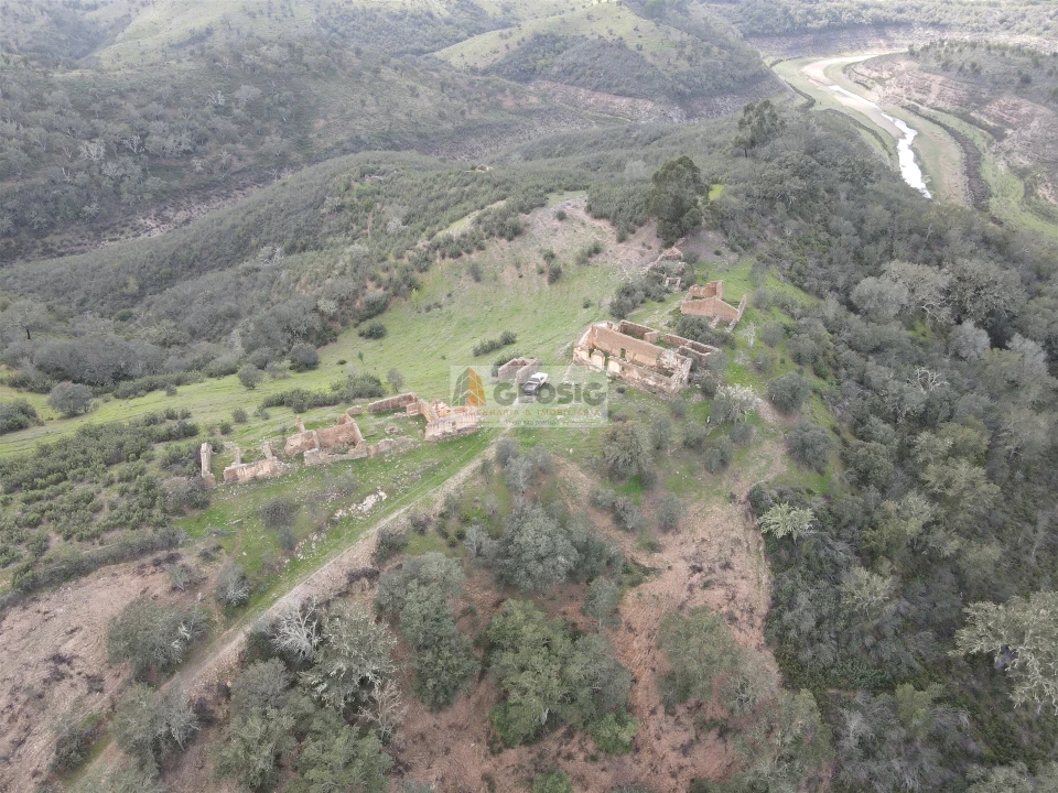 Quinta T0 para Venda em Santana da Serra Foto 4