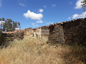 Quinta T1 para Venda em Ourique